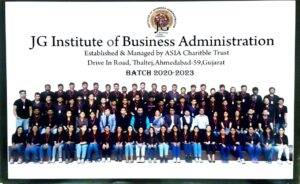Group Photography batch 2020-2023smarter-career-590x430